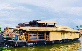 Vismaya Houseboats